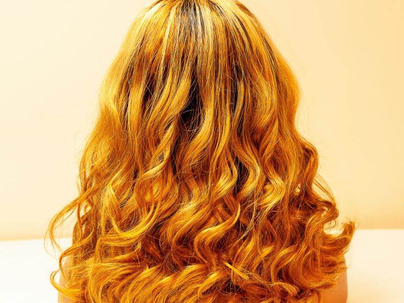 Bouncy Wig
